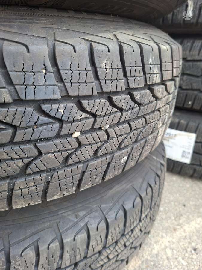 Goodyear, winter 205/75 R16