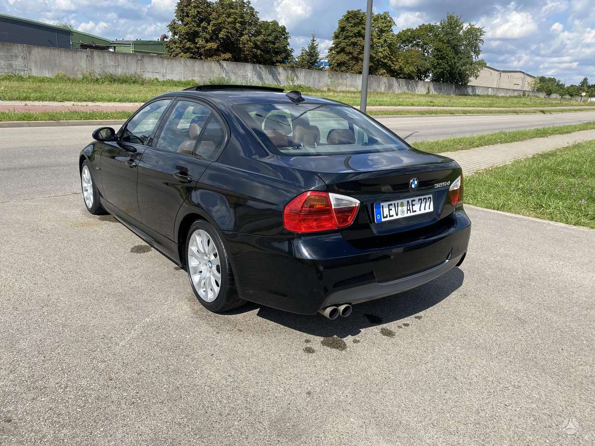 BMW 325, 3.0 l., Седан