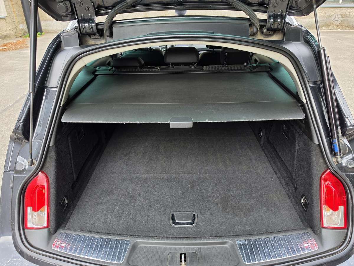 Opel Insignia, 2.0 l., Универсал
