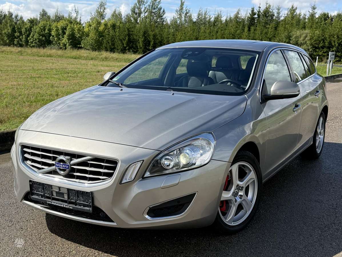 Volvo V60, 2.4 l., universalas