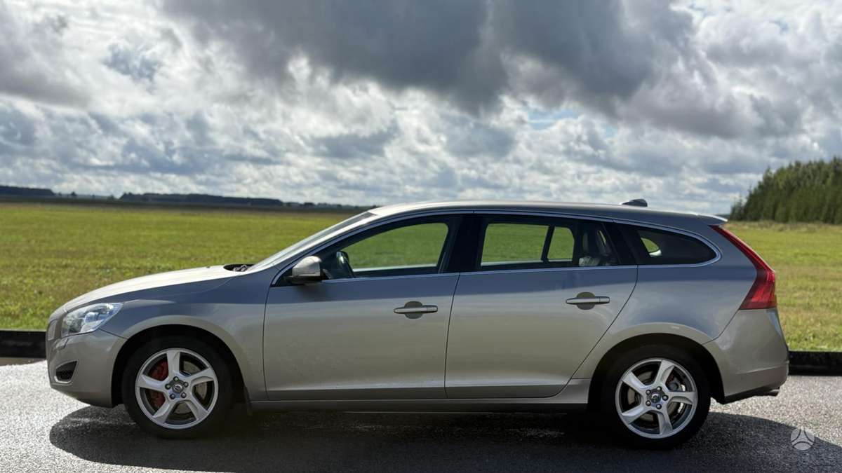 Volvo V60, 2.4 l., Универсал