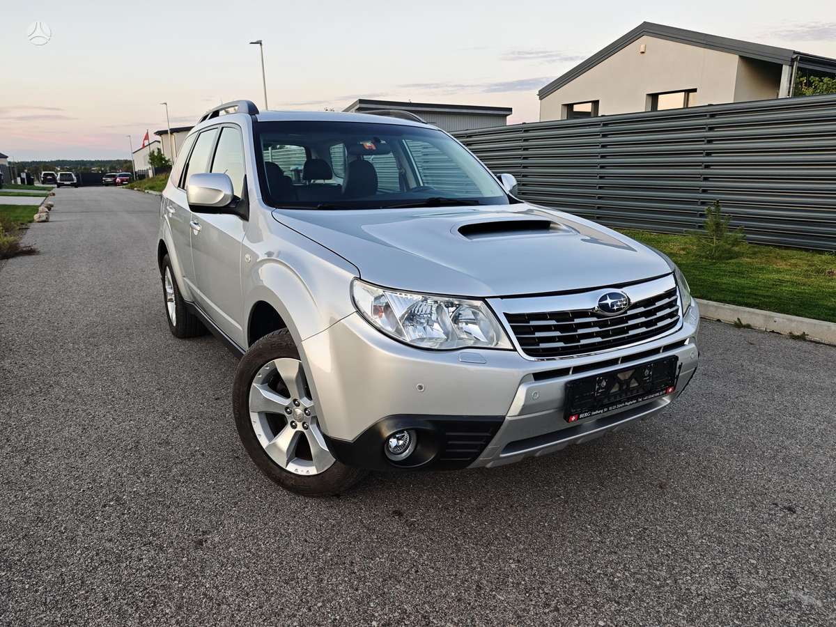 Subaru Forester, 2.5 l., Внедорожник / Кроссовер