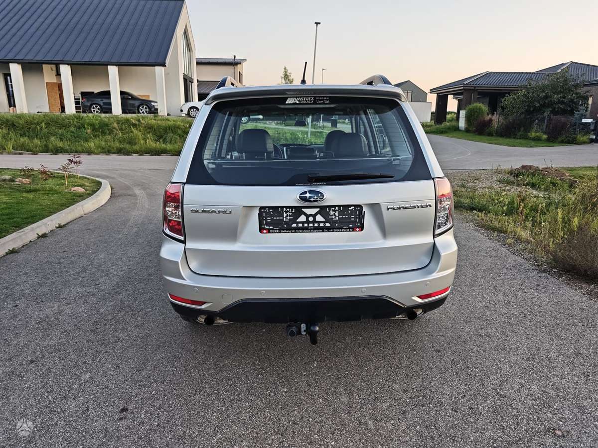 Subaru Forester, 2.5 l., off-road / crossover