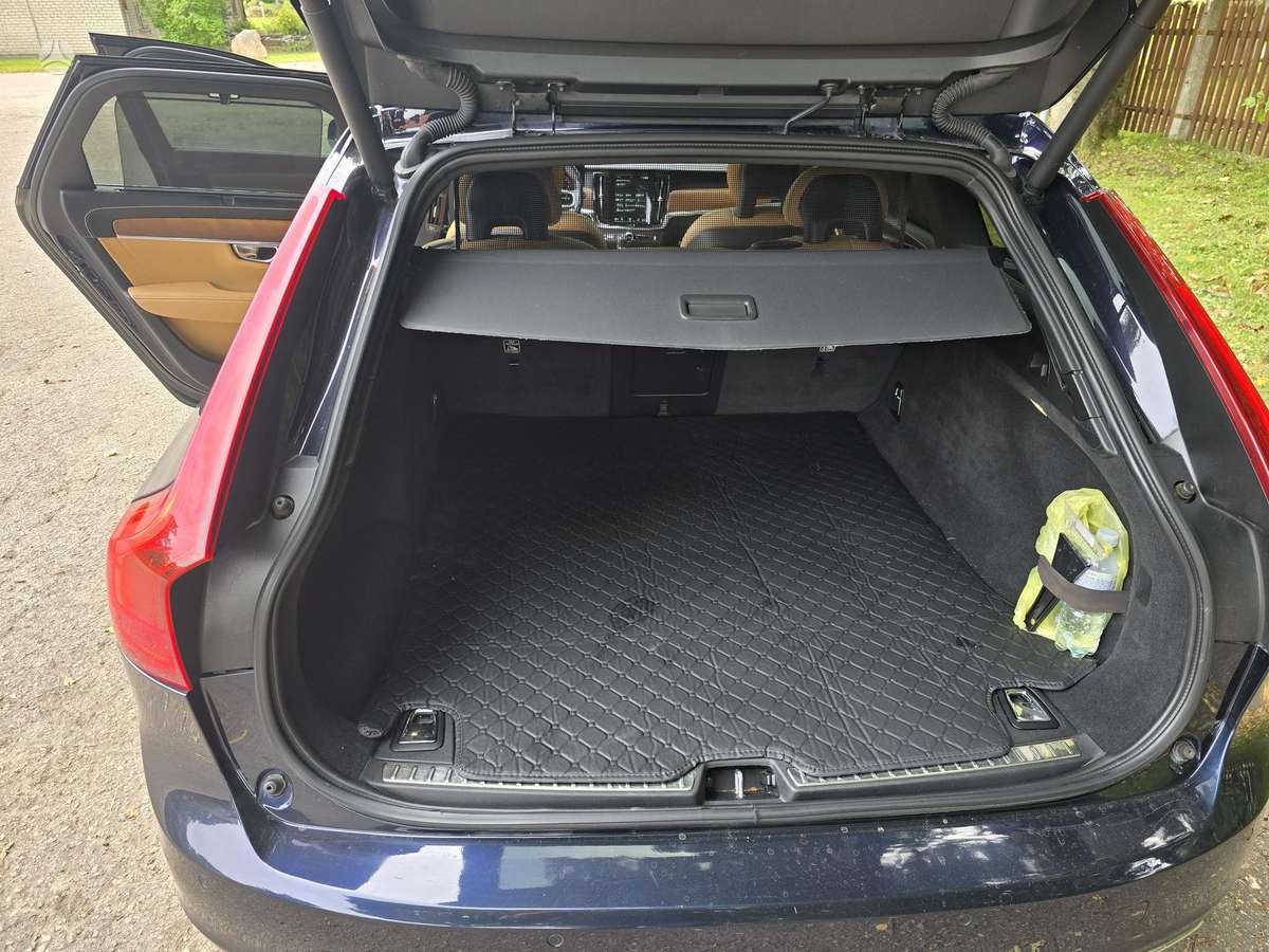 Volvo V90 - 9