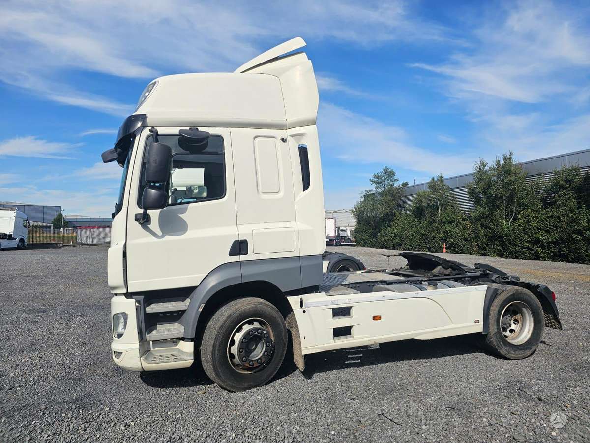 DAF CF430, 2 miegamosios vietos
