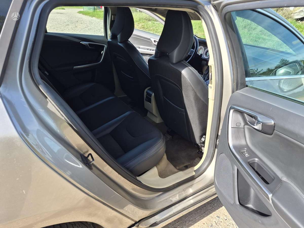 Volvo V60, 2.0 l., Универсал