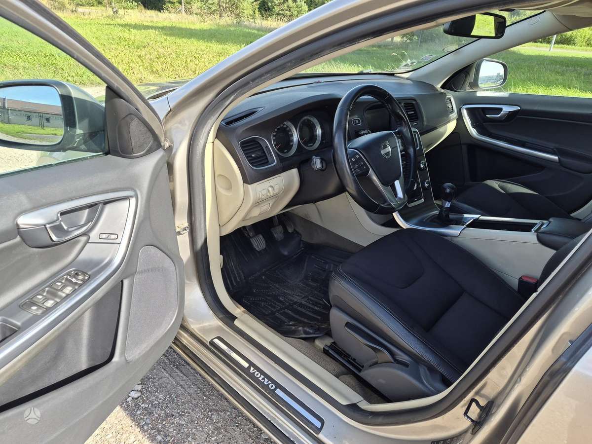Volvo V60, 2.0 l., wagon