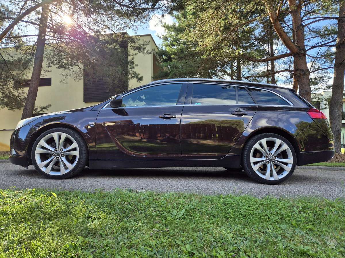 Opel Insignia, 2.0 l., wagon
