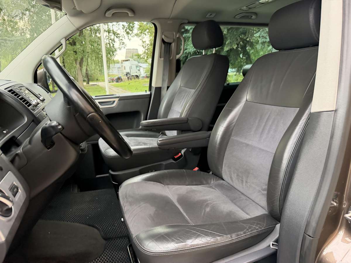 Volkswagen Multivan, 2.0 l., Минивэн