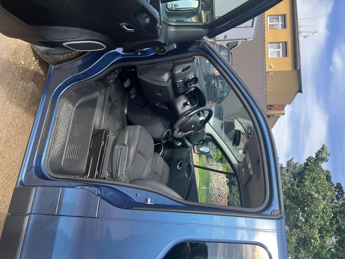 Renault Trafic, 2.0 l., mpv / minivan
