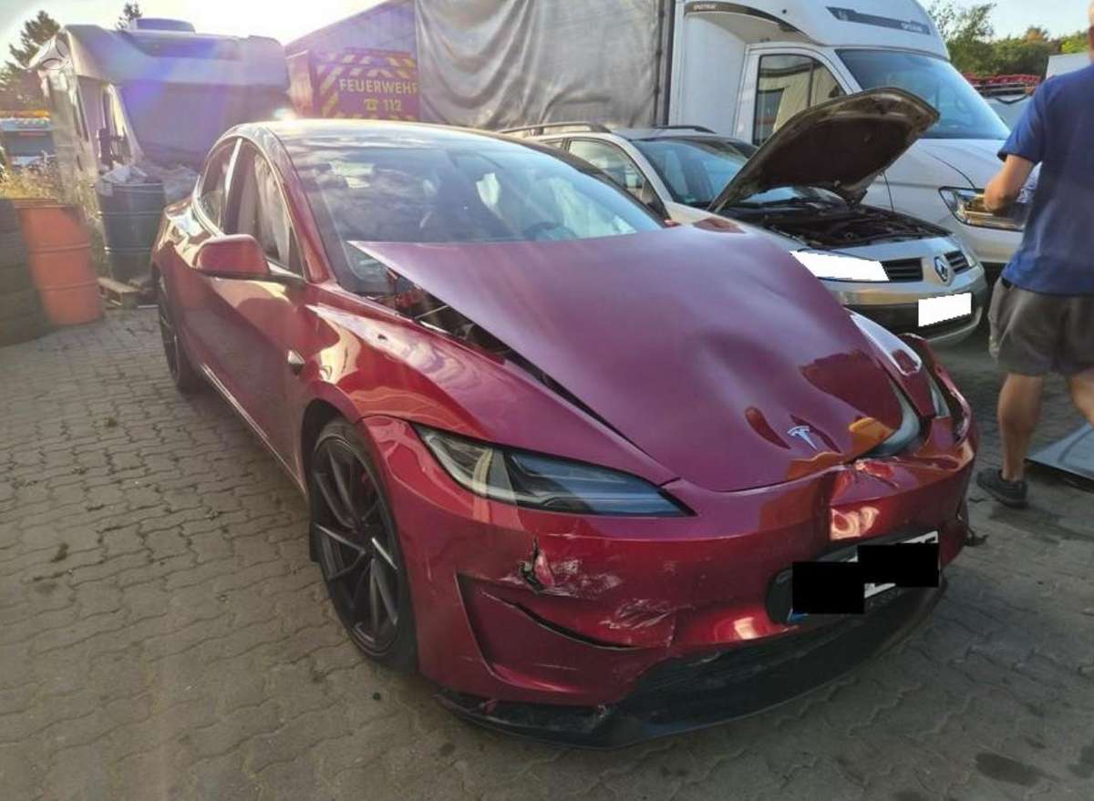Tesla Model 3, hečbekas