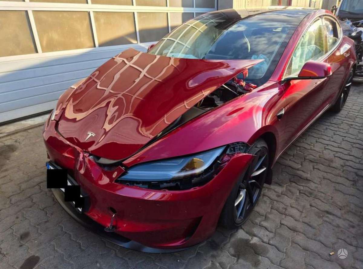 Tesla Model 3, hečbekas
