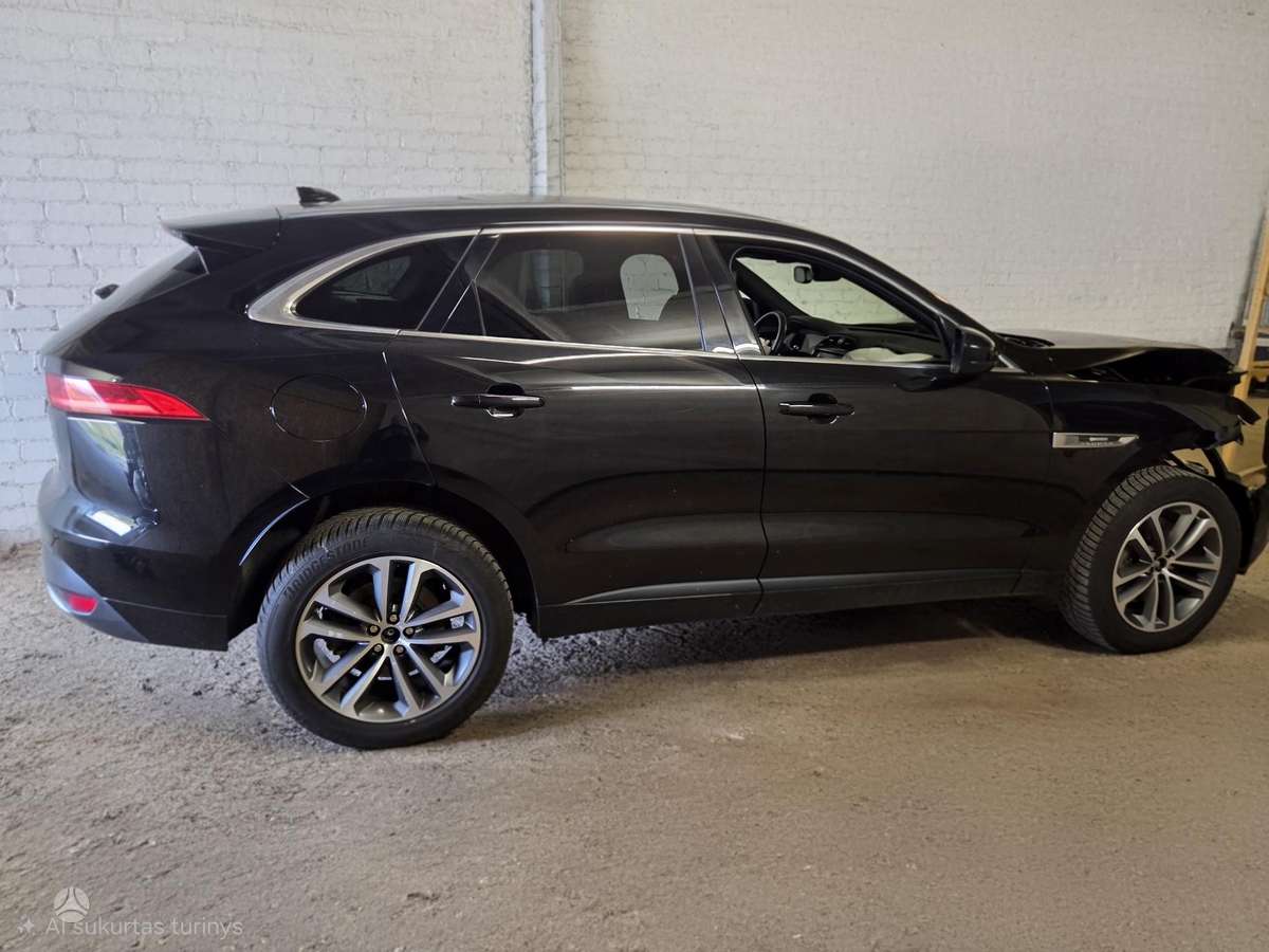 Jaguar F-Pace