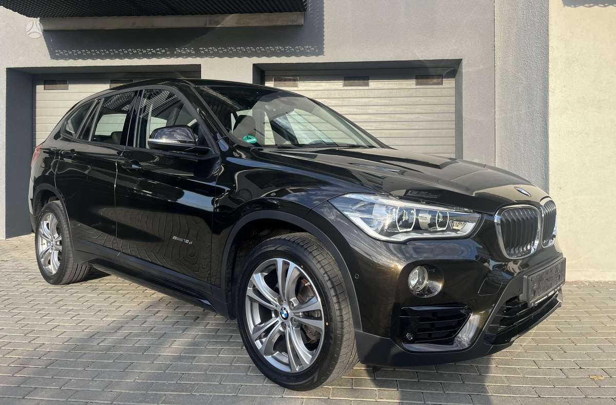 BMW X1, 2.0 l., Внедорожник / Кроссовер