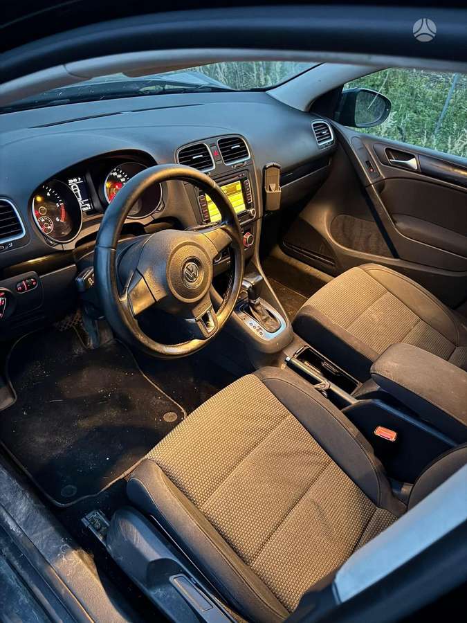 Volkswagen Golf Dalimis