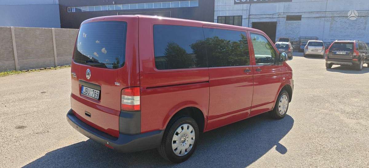 Volkswagen Transporter - 4