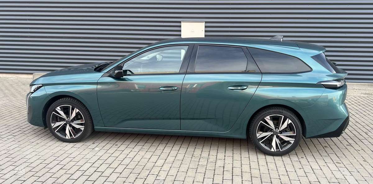Peugeot 308, 1.2 l., Универсал