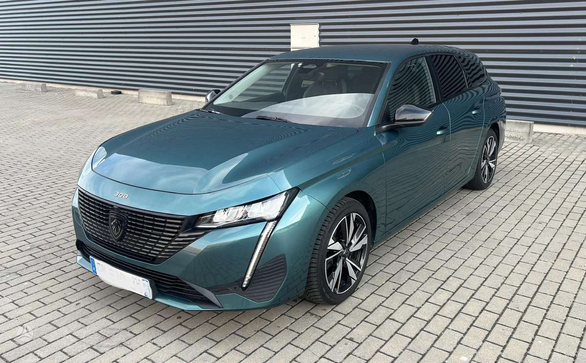 Peugeot 308, 1.2 l., Универсал