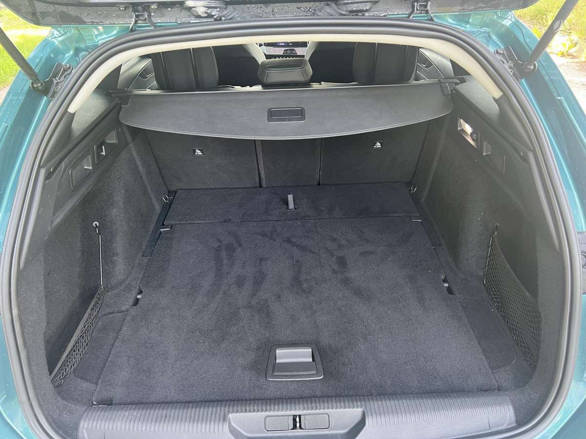 Peugeot 308, 1.2 l., Универсал