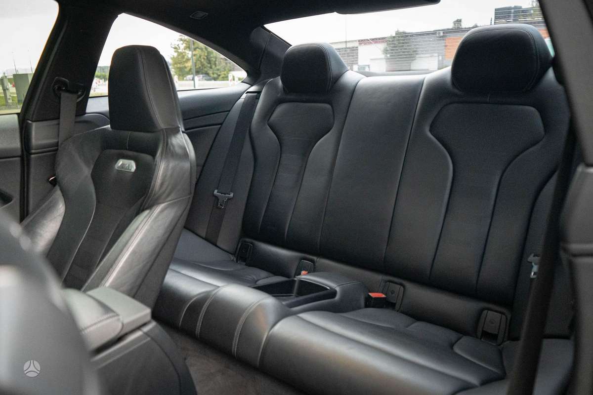 BMW M4, 3.0 l., coupe