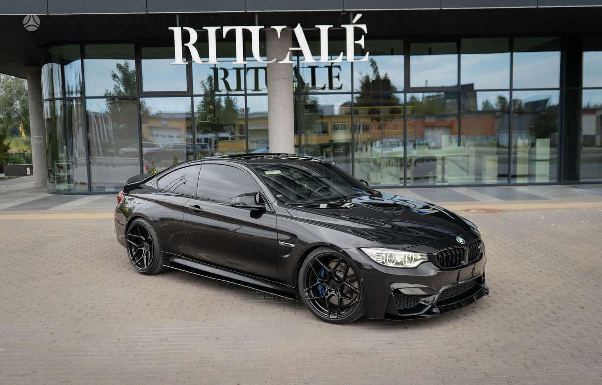BMW M4, 3.0 l., coupe