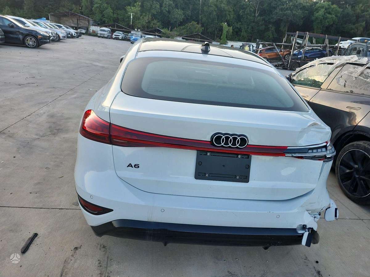 Audi A6 e-tron, Седан