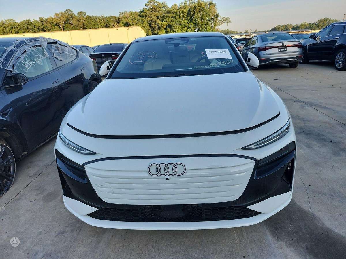 Audi A6 e-tron, sedanas