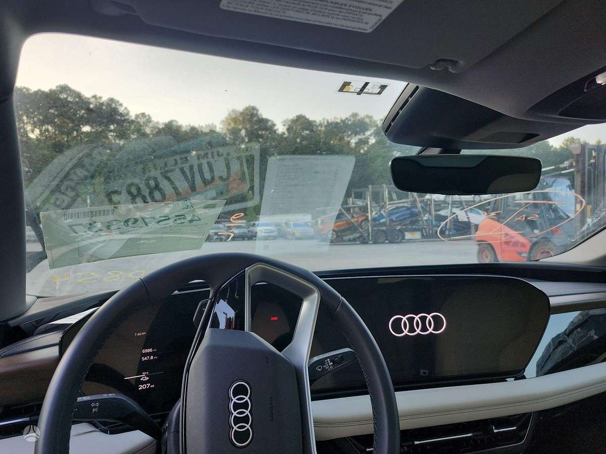Audi A6 e-tron, saloon / sedan