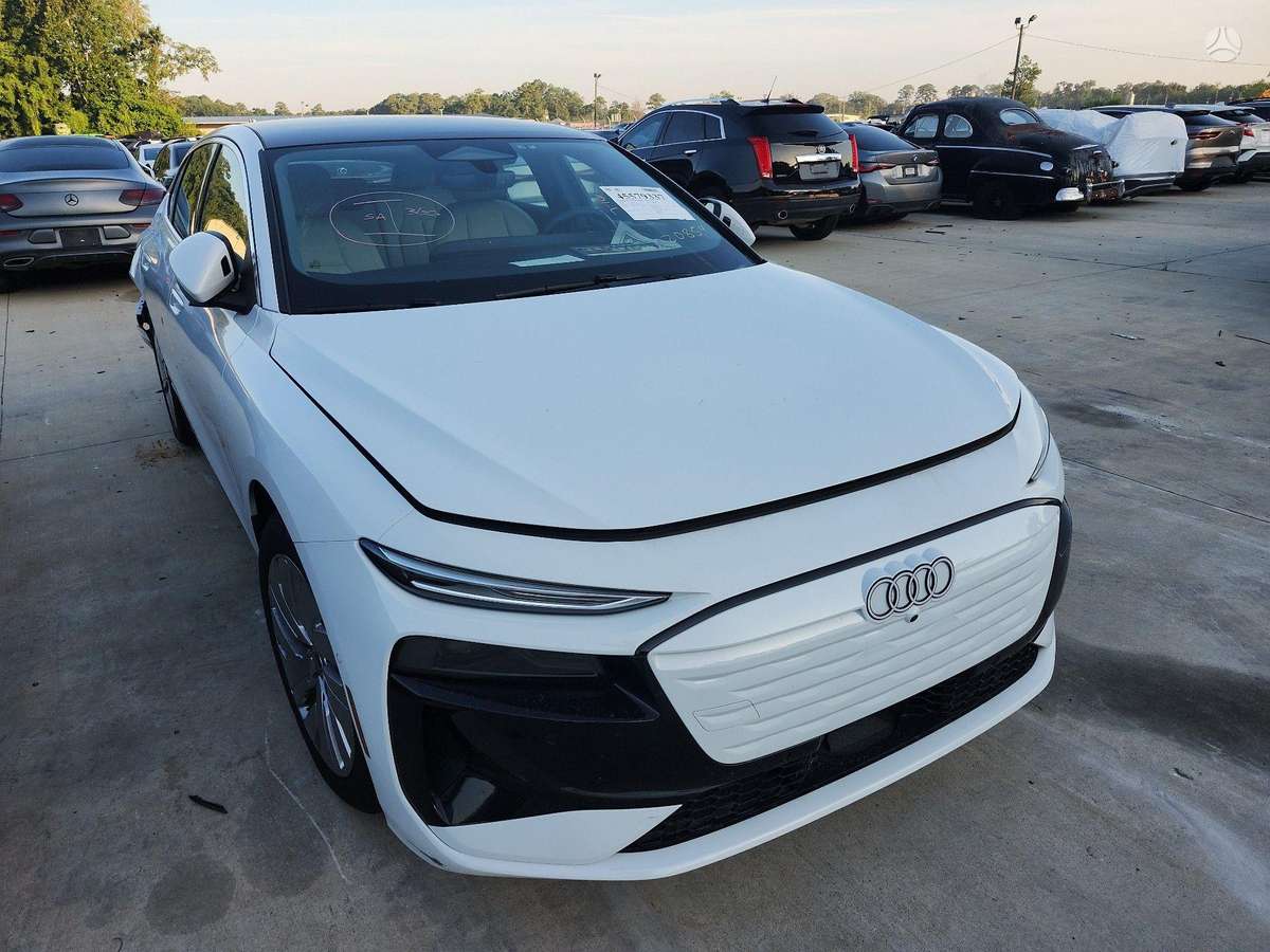 Audi A6 e-tron, sedanas