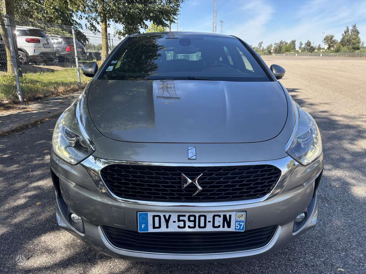 Citroen DS5, 2.0 l., Хэтчбек