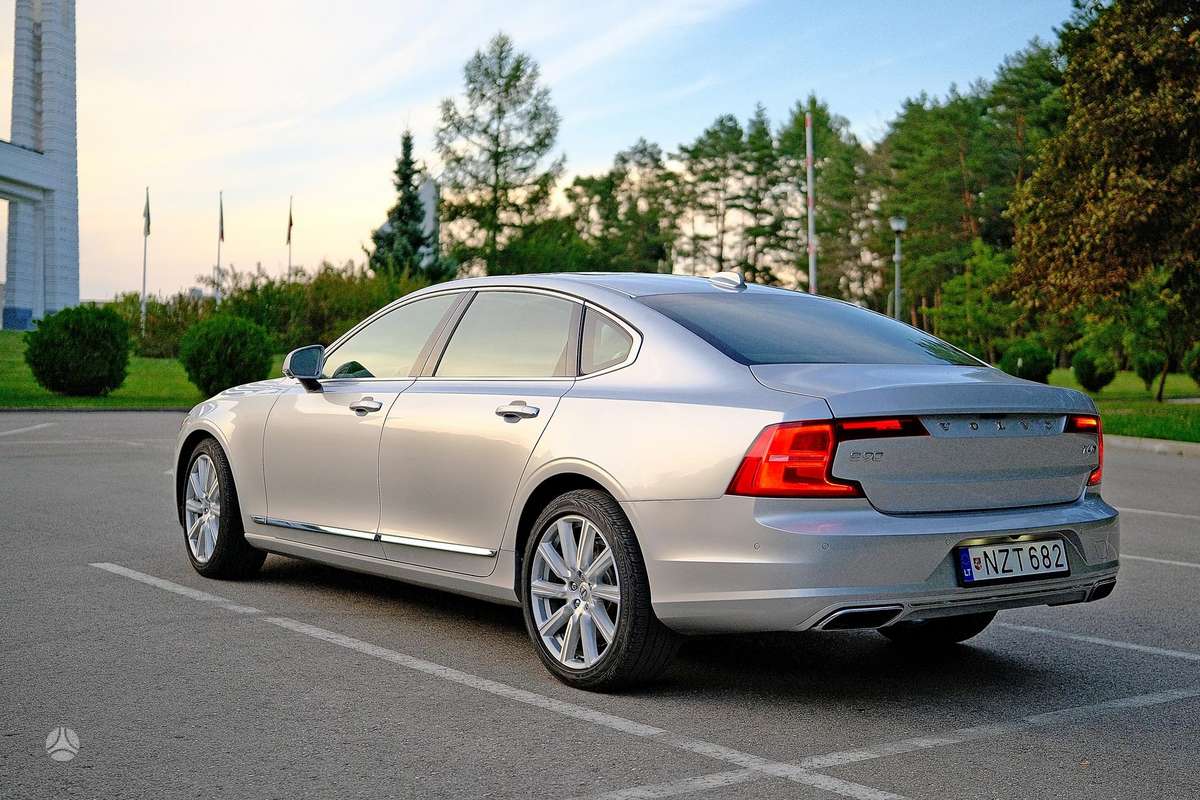 Volvo S90, 2.0 l., Седан
