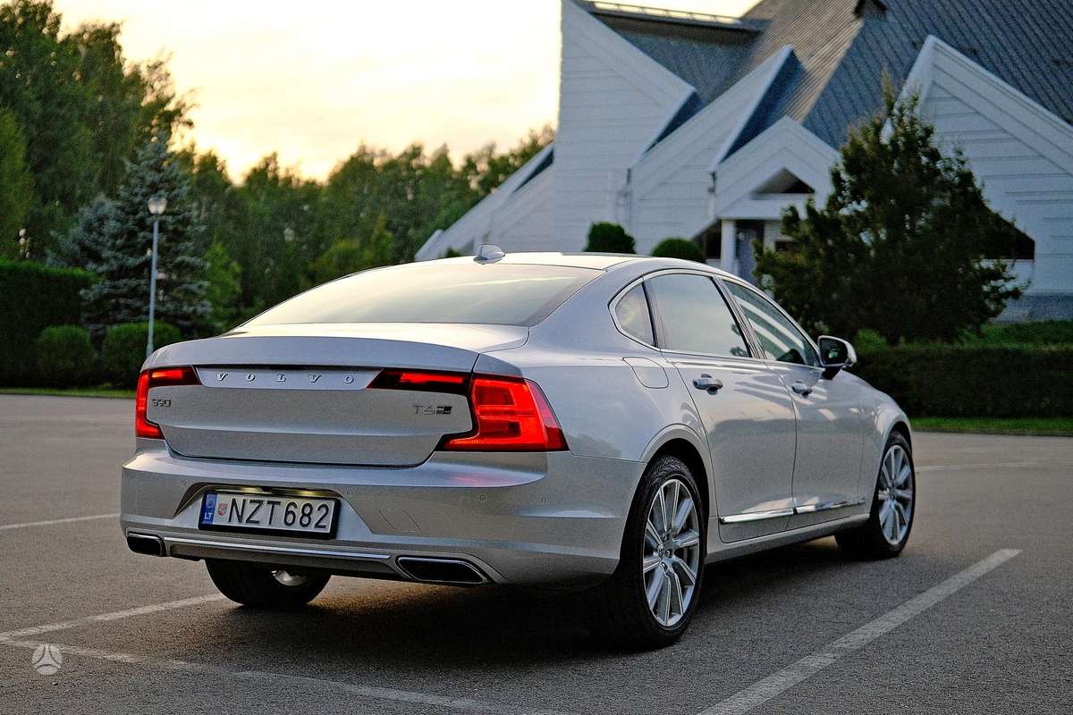 Volvo S90, 2.0 l., Седан