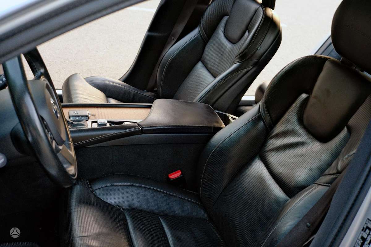 Volvo S90 - 12