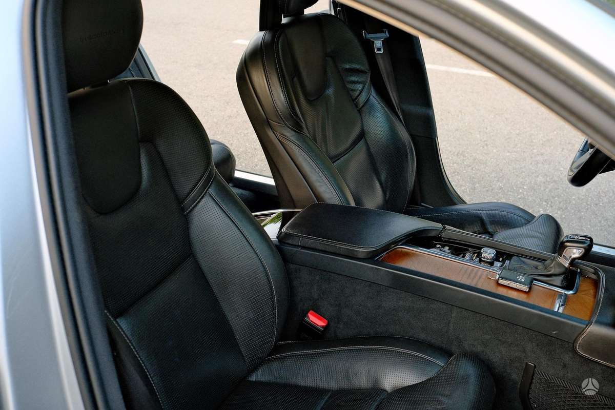 Volvo S90, 2.0 l., Седан
