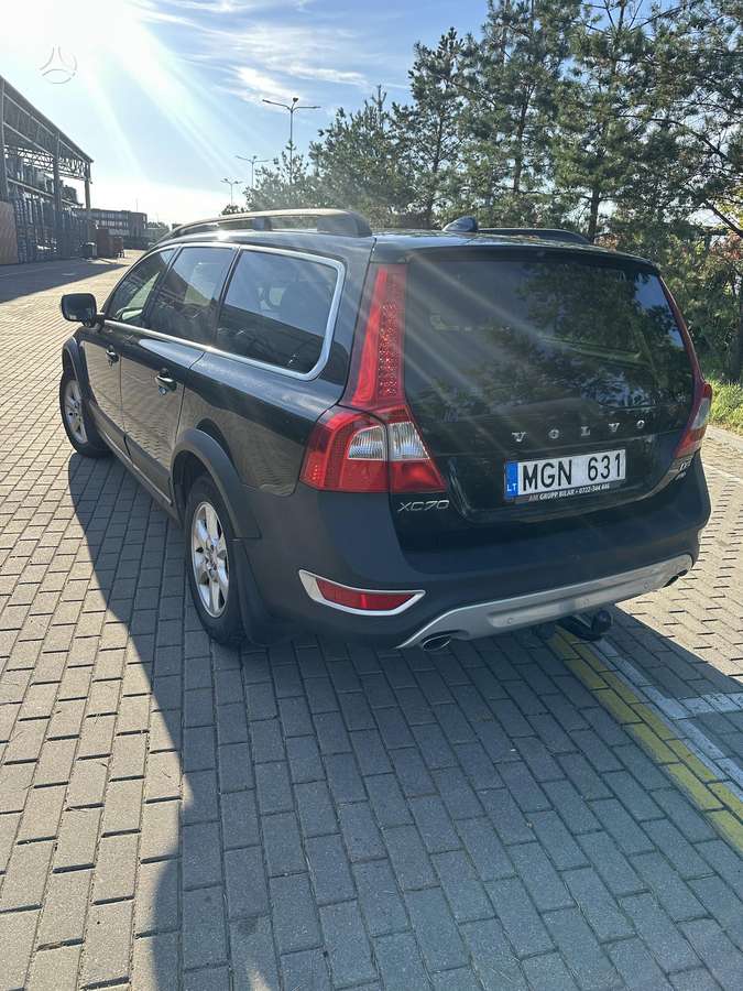 Volvo XC70, 2.4 l., wagon