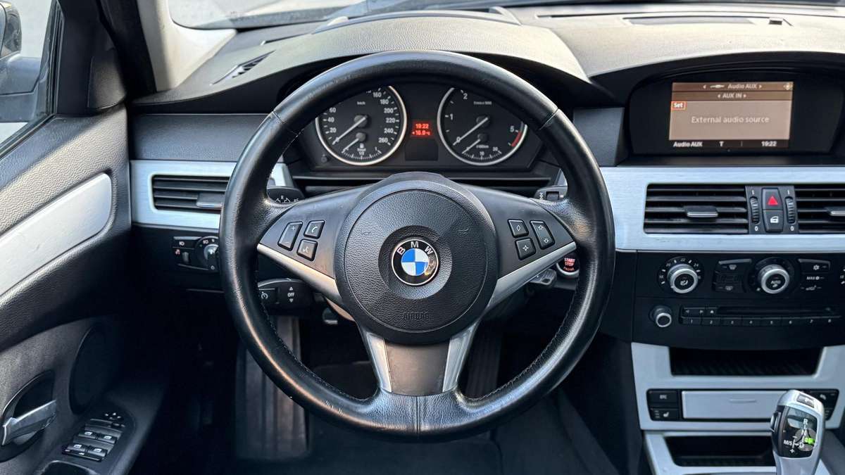 BMW 525, 3.0 l., Универсал