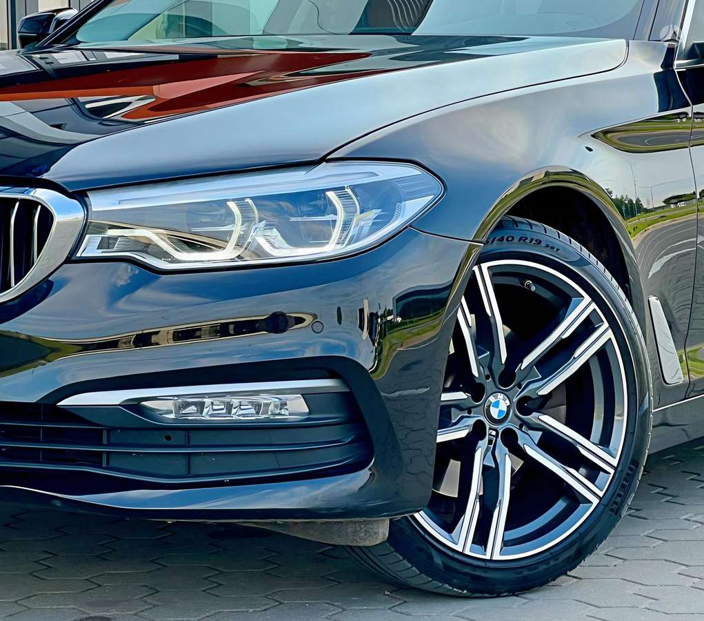BMW 520, 2.0 l., wagon