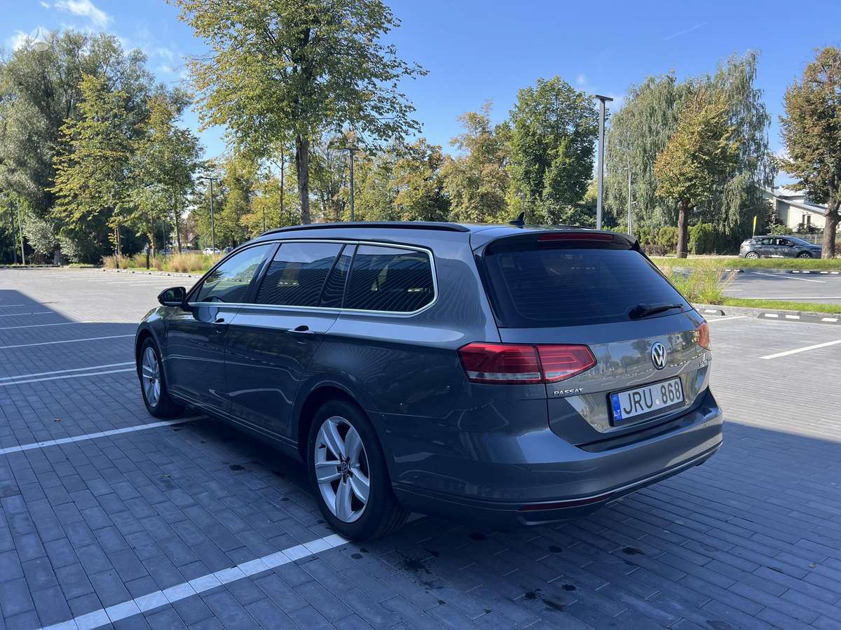 Volkswagen Passat - 6