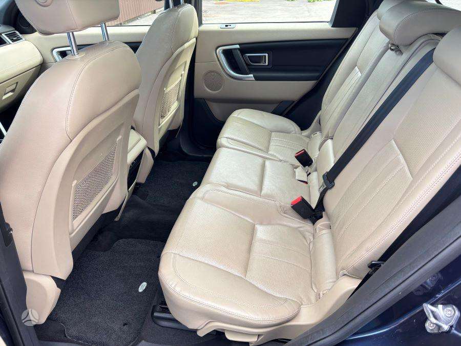 Land Rover Discovery Sport - 10
