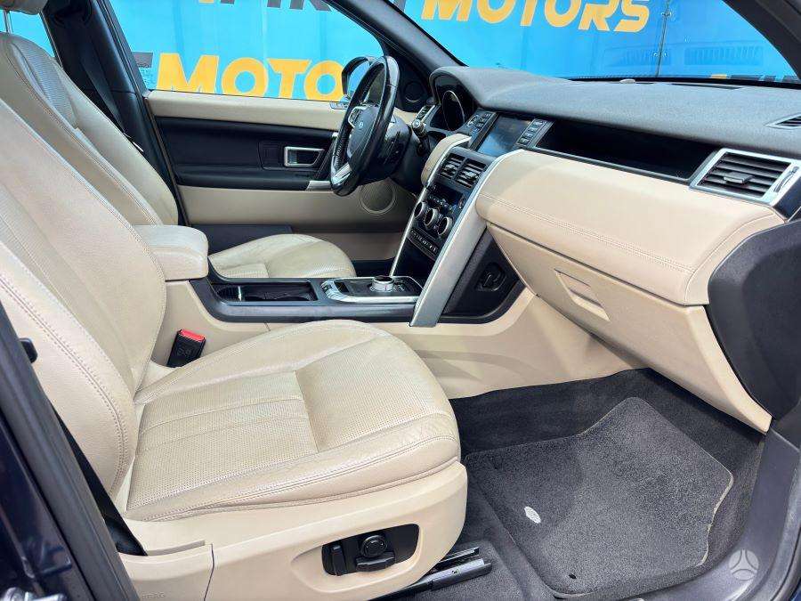 Land Rover Discovery Sport - 12
