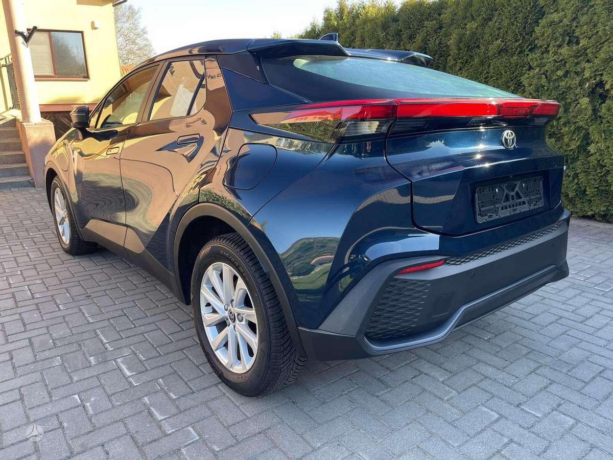 Toyota C-HR - 6