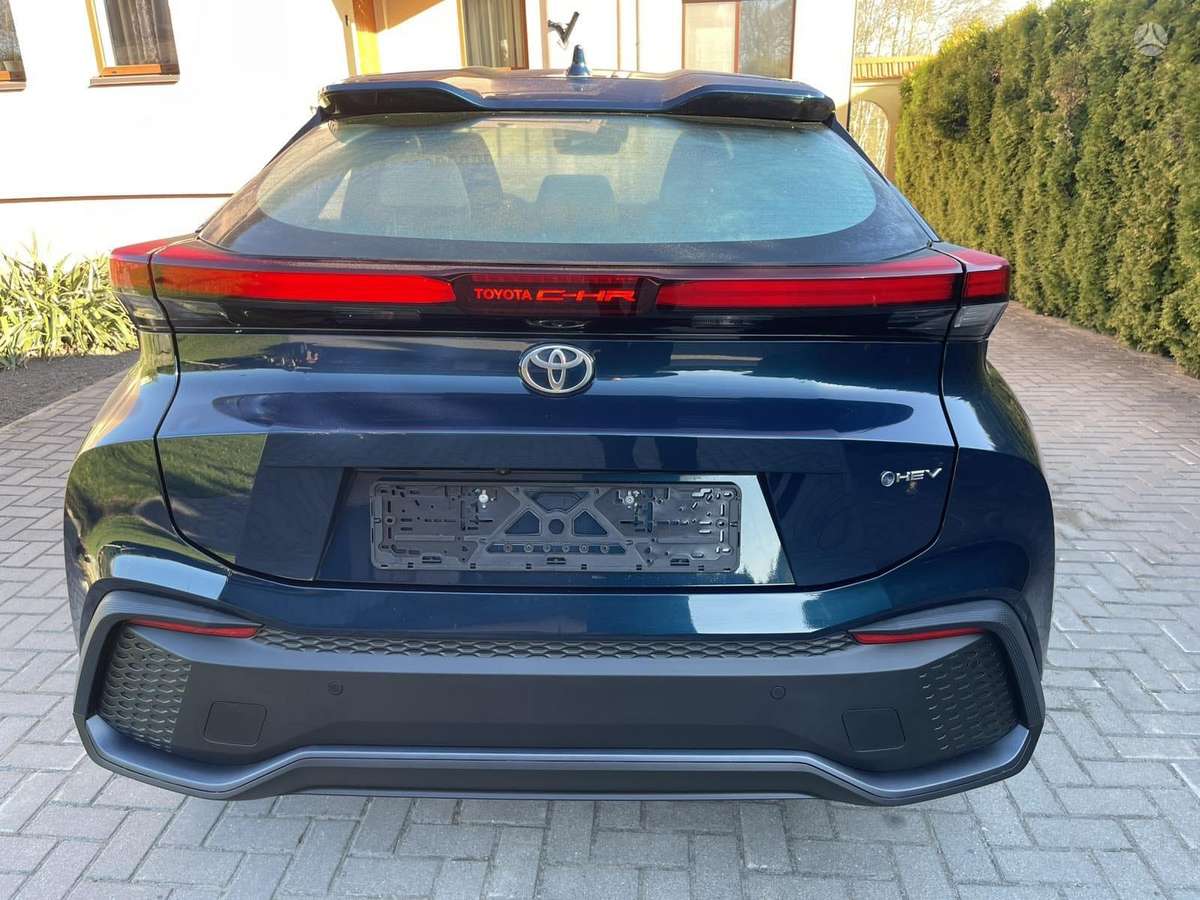 Toyota C-HR - 7