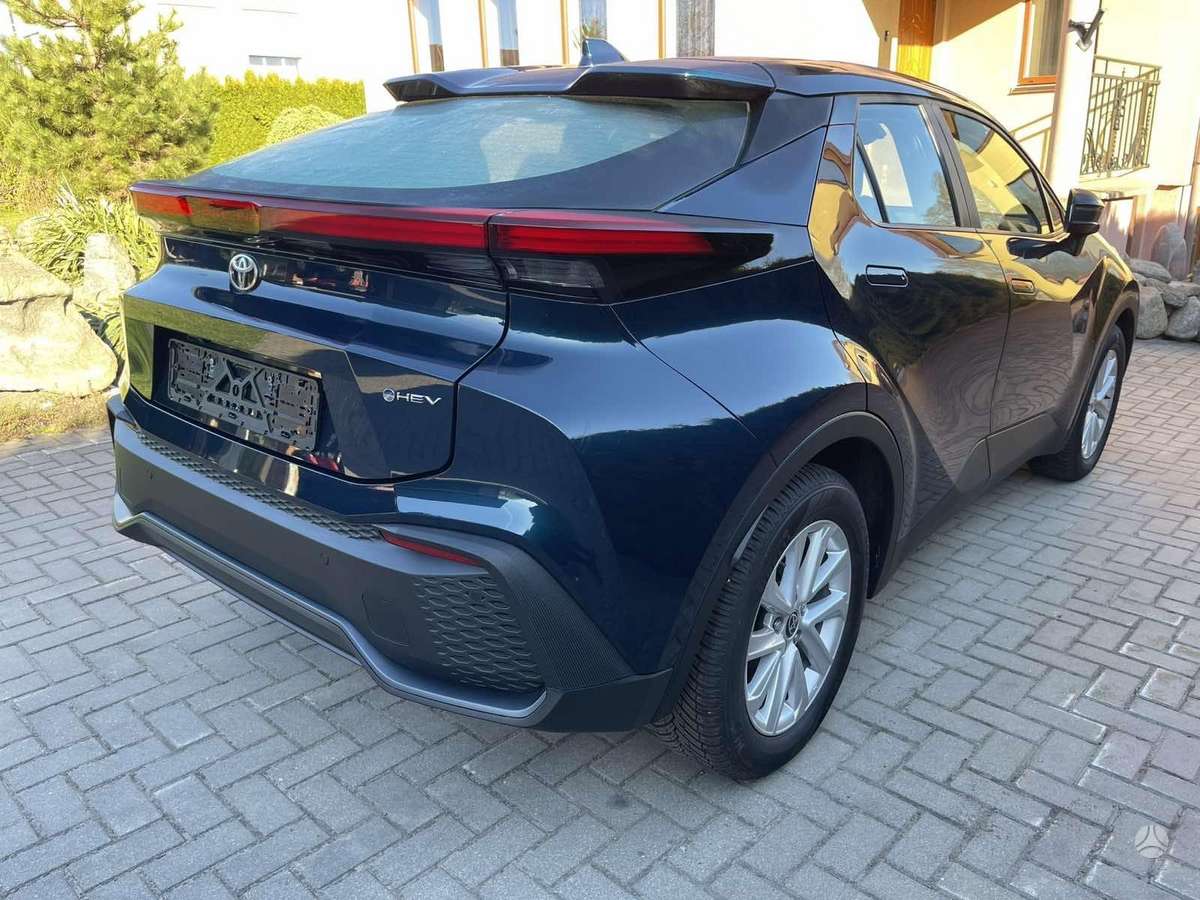 Toyota C-HR - 8