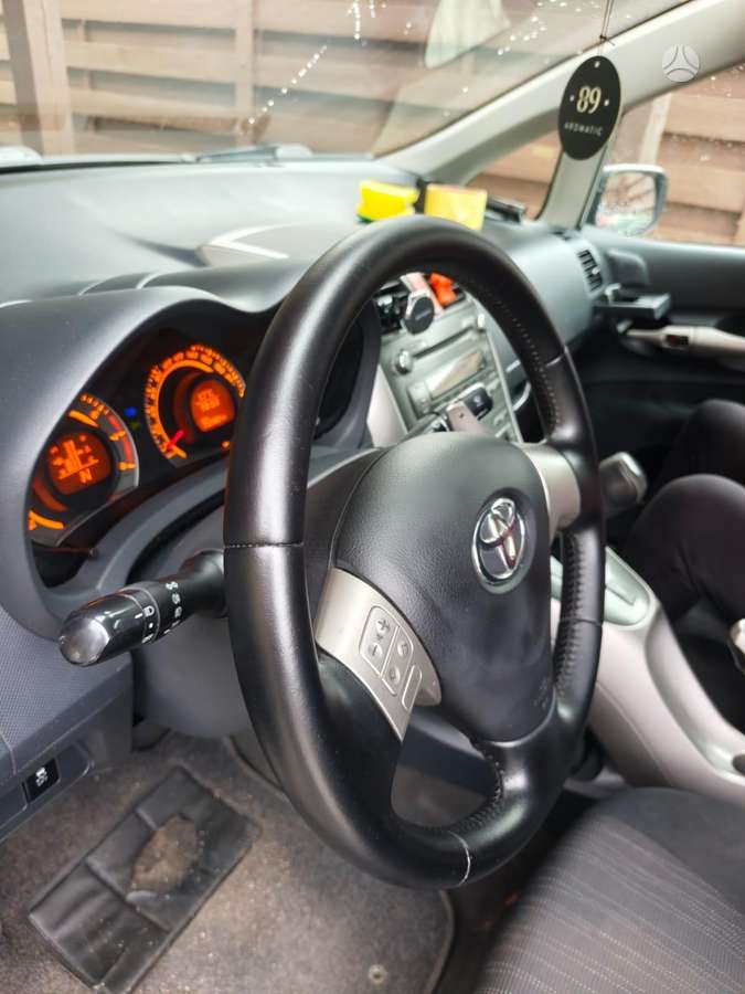 Honda CR-V, 2.0 l., Минивэн