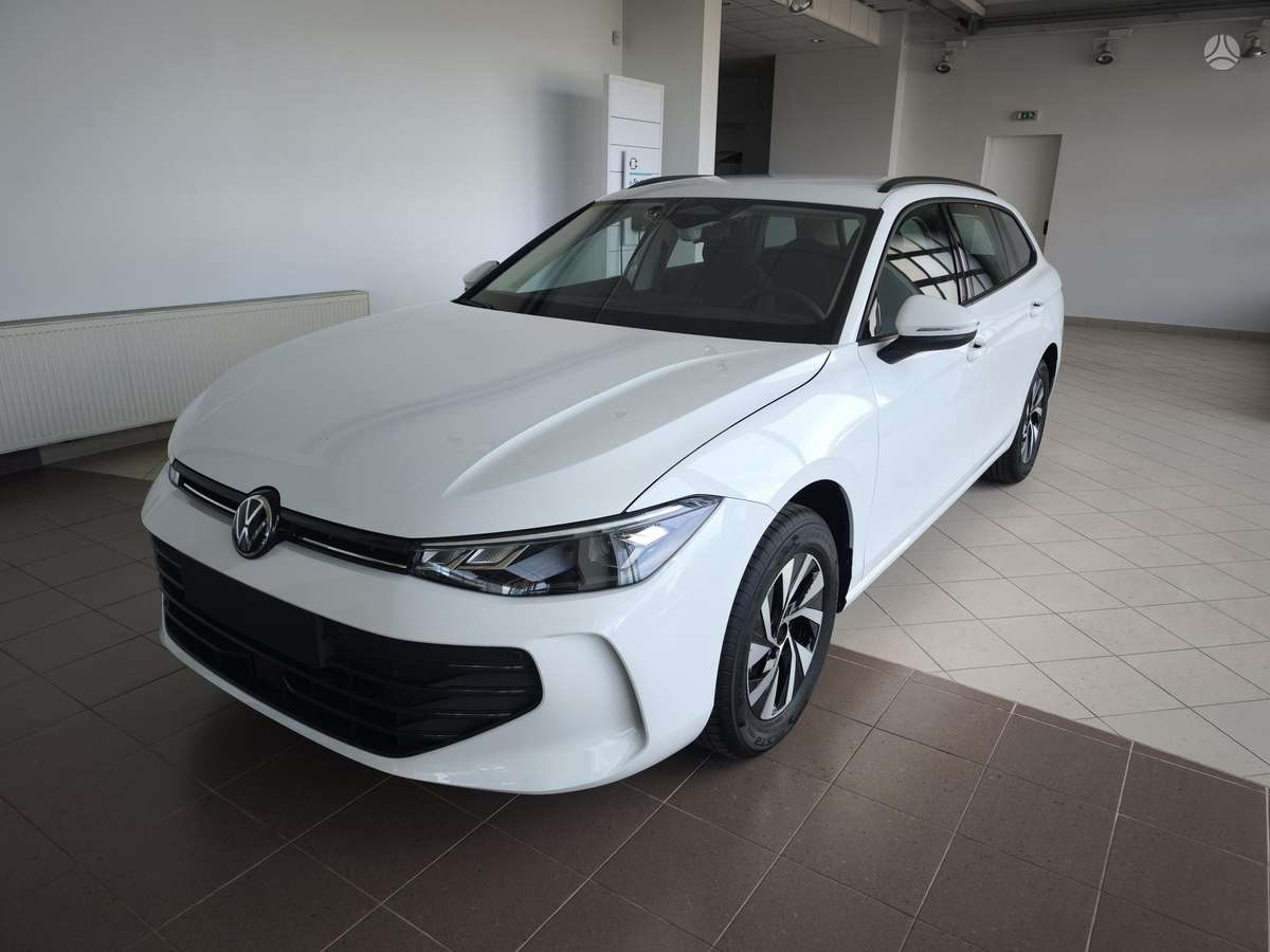 Volkswagen Passat - 1