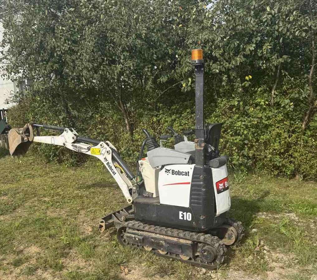 Bobcat E10, mini ekskavatoriai