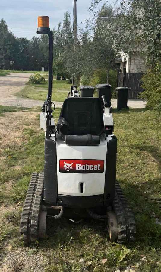 Bobcat E10, mini ekskavatori