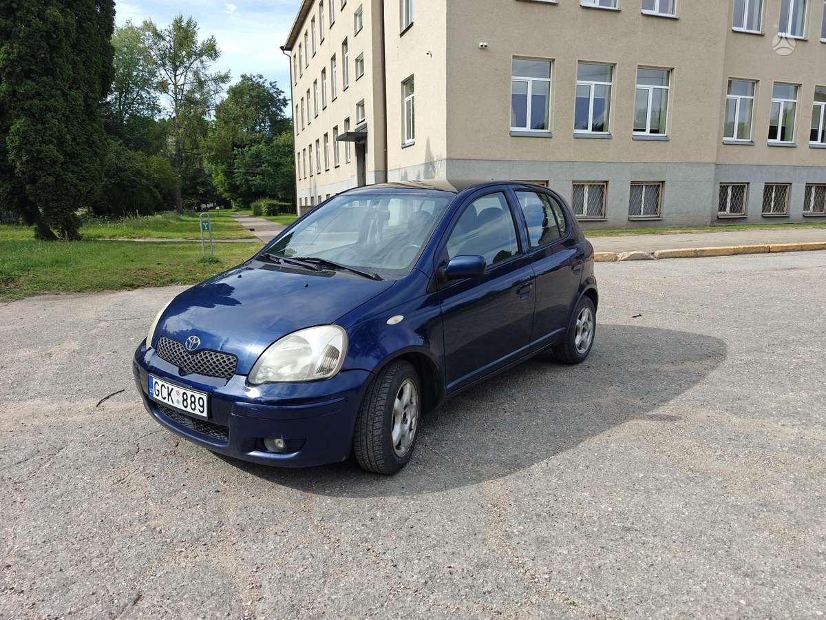 Toyota Yaris - 2