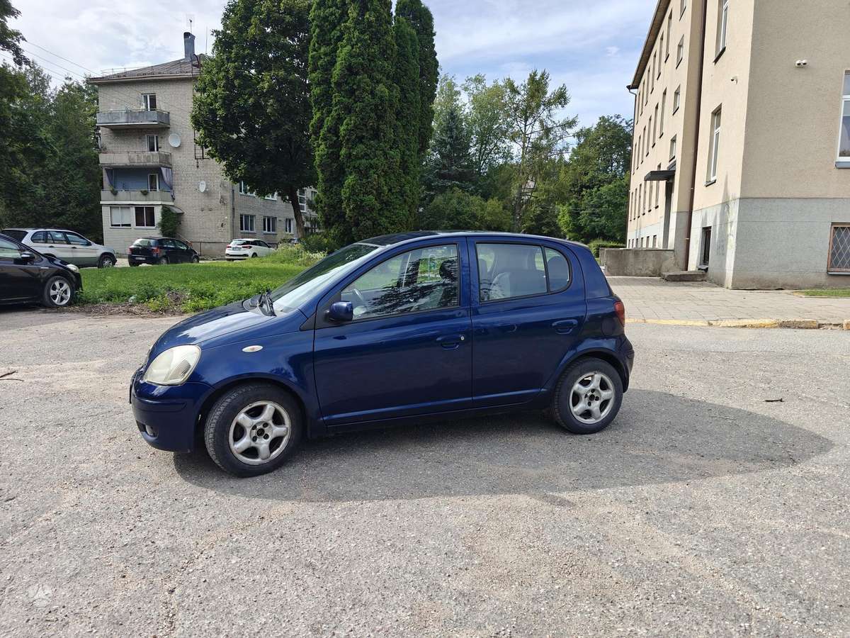 Toyota Yaris - 3