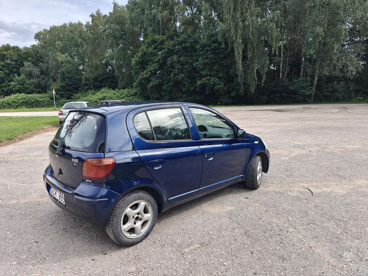 Toyota Yaris - 5